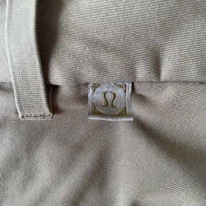 LuluLemon tan Mens Commission Slim warpstreme Pants W28 L30